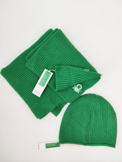 Теплый вязаный набор зеленый шапка + шарф 