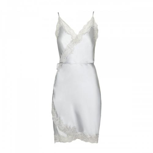 Короткое платье для сна на запах из атласа с кружевными деталями жемчужный серый М
